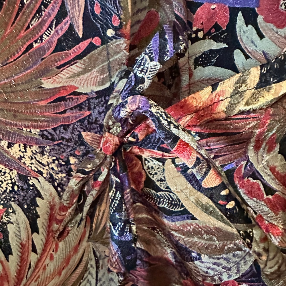 Vintage Floral Patterned Dress with Tie Detail